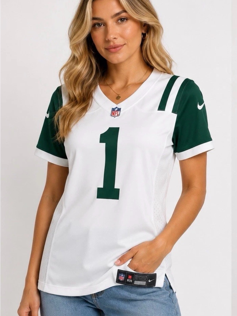 Nike Ahmad Sauce Gardner #1 New York Jets Women's White NFL Jersey
Size L - New